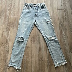 MISSGUIDED distressed jeans